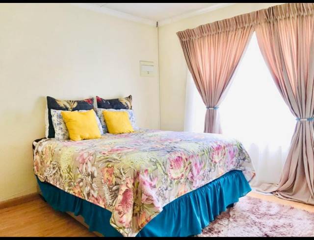 2 BEDROOM TOWNHOUSE FOR SALE IN ELANDSPARK